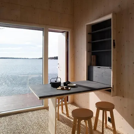 Majamaja Off-grid Retreat *