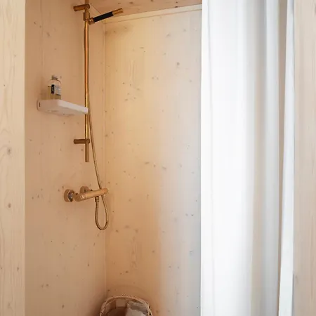 Majamaja Off-grid Retreat 赫尔辛基