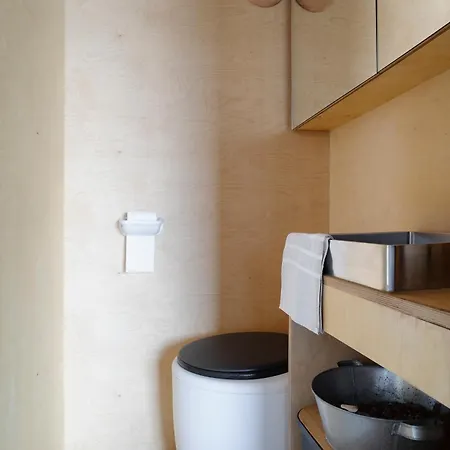 Majamaja Off-grid Retreat منزل ريفي