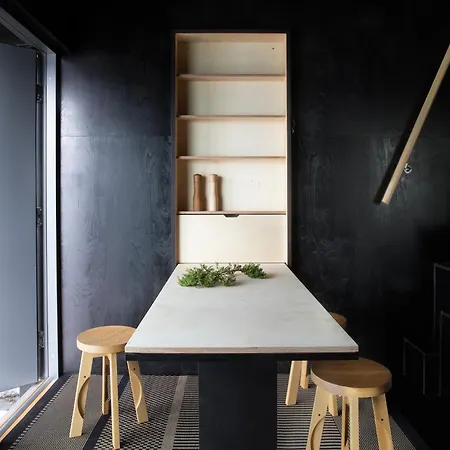 Majamaja Off-grid Retreat منزل ريفي *