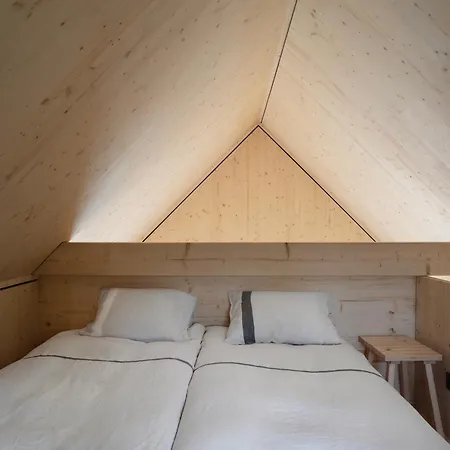 Majamaja Off-grid Retreat منزل ريفي