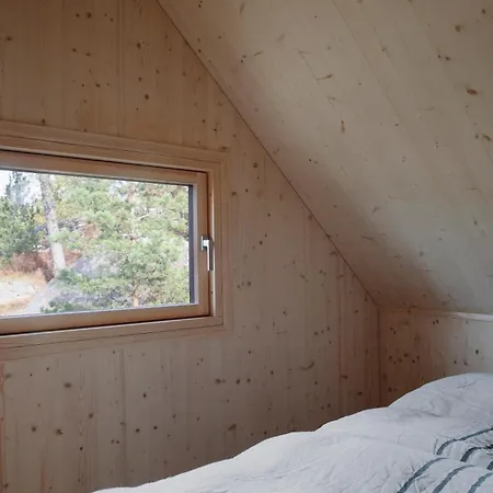 Majamaja Off-grid Retreat *