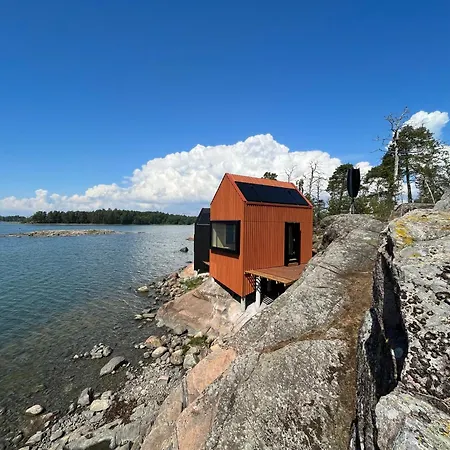 منزل ريفي Majamaja Off-grid Retreat هلسنكي