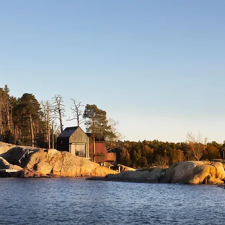 Majamaja Off-grid Retreat *