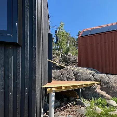 Majamaja Off-grid Retreat منزل ريفي هلسنكي
