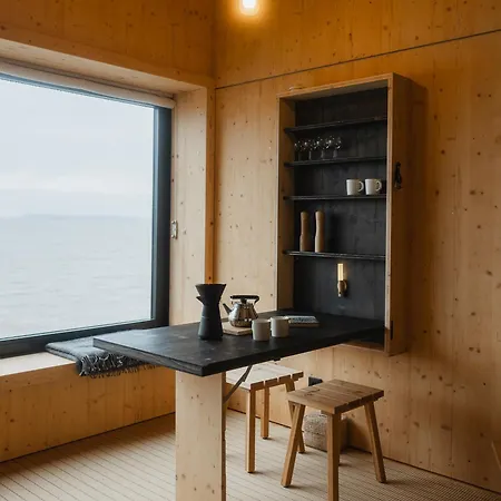 Majamaja Off-grid Retreat Helsinki