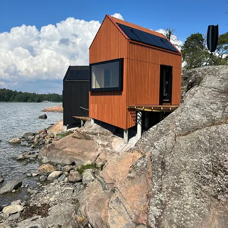 בית כפרי Majamaja Off-grid Retreat הלסינקי